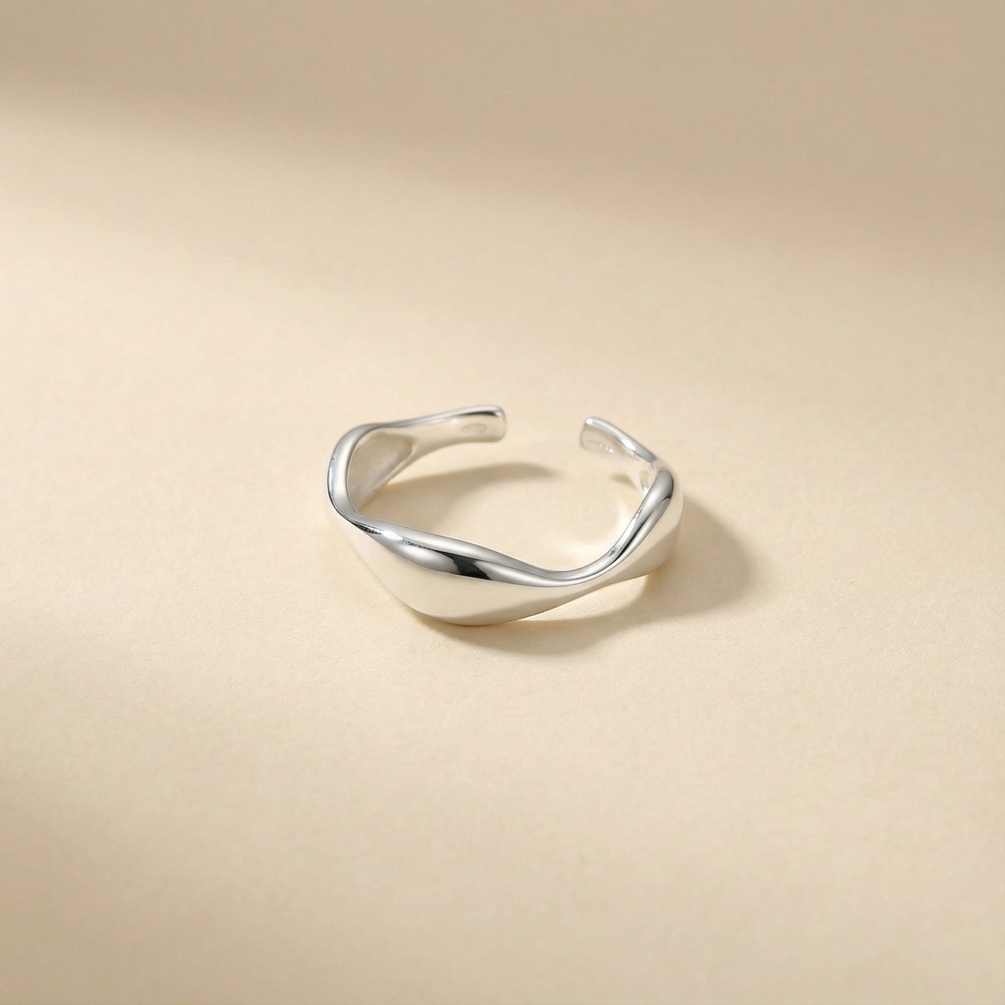 Vela Ring