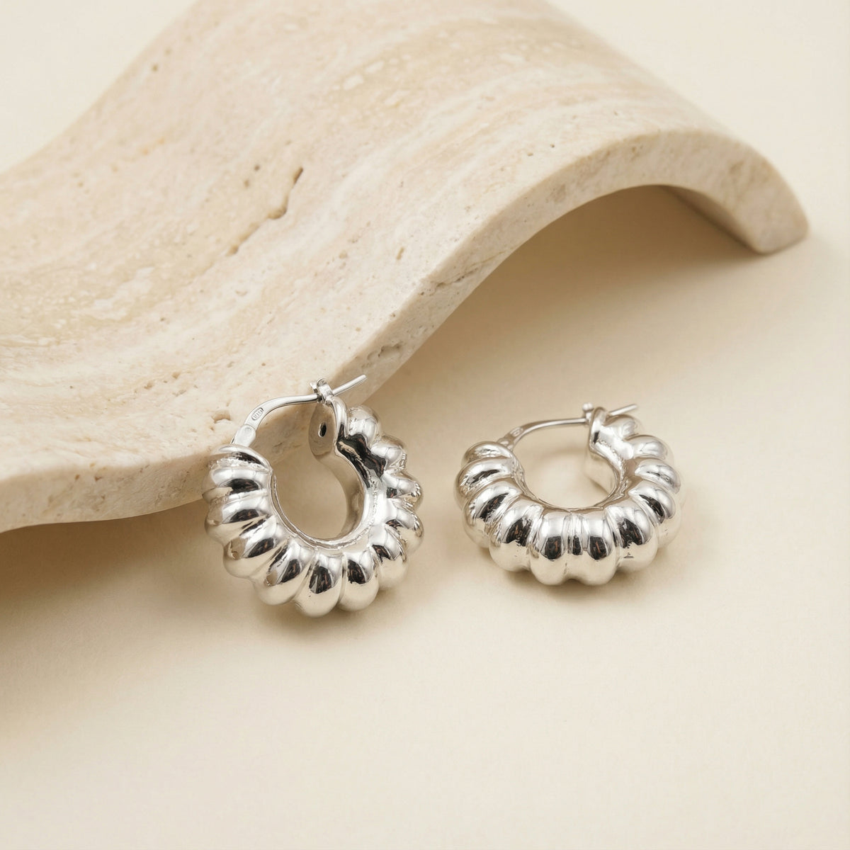 Elo Earrings – view 5